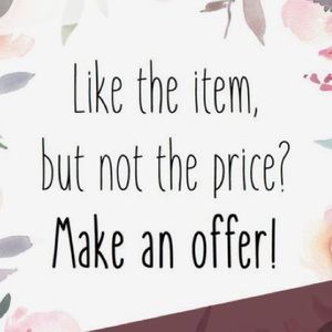 MAKE AN OFFER! BUNDLE AND SAVE 💜💜
